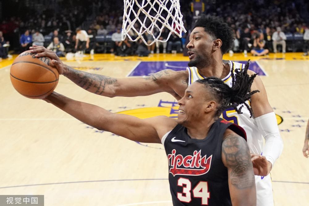 体图：多特向小贝林承诺主力位置，球员希望下赛季能参加欧冠.